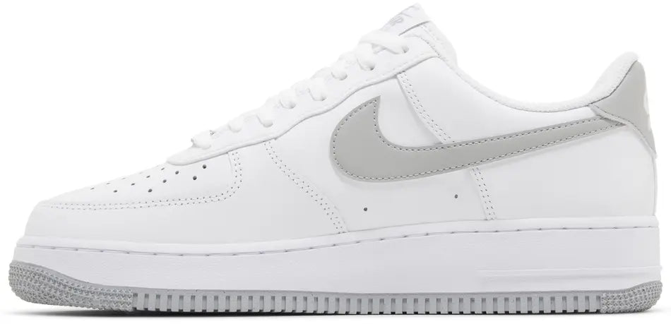 AirForce 1 '07 'White Light Smoke Grey'